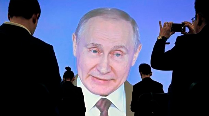 Беглый российский политолог предупредил: Путин готов начать ядерную войну