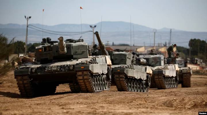 Украина получила первую партию немецких и английских танков перед контрнаступлением