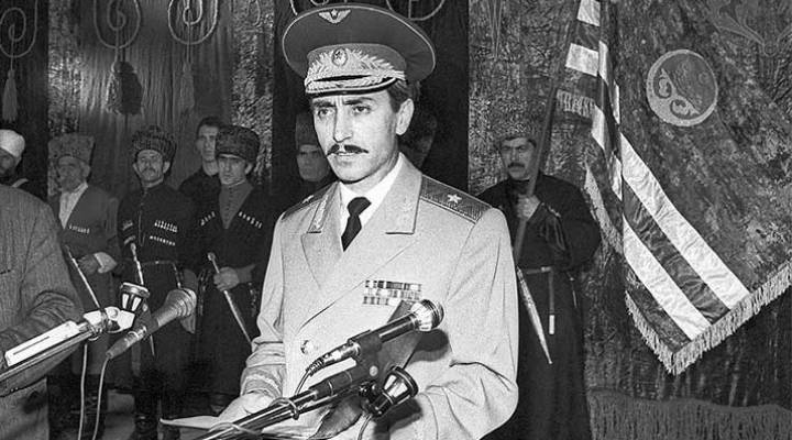 ЗНАЙ СВОЮ ИСТОРИЮ. 32 года назад Джохар Дудаев был избран президентом независимой Чечни